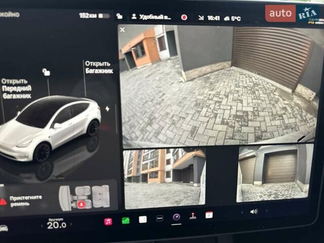 Белый Тесла Model Y, объемом двигателя 0 л и пробегом 62 тыс. км за 24999 $, фото 25 на Automoto.ua