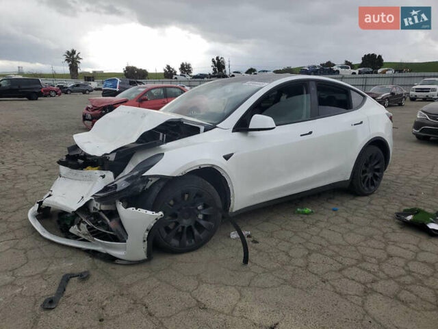 Белый Тесла Model Y, объемом двигателя 0 л и пробегом 62 тыс. км за 21750 $, фото 1 на Automoto.ua