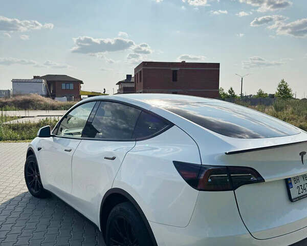 Белый Тесла Model Y, объемом двигателя 0 л и пробегом 21 тыс. км за 29500 $, фото 6 на Automoto.ua