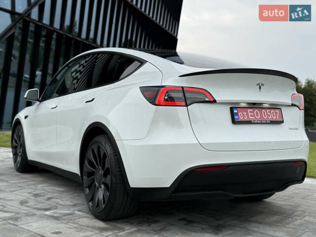 Белый Тесла Model Y, объемом двигателя 0 л и пробегом 45 тыс. км за 35500 $, фото 21 на Automoto.ua