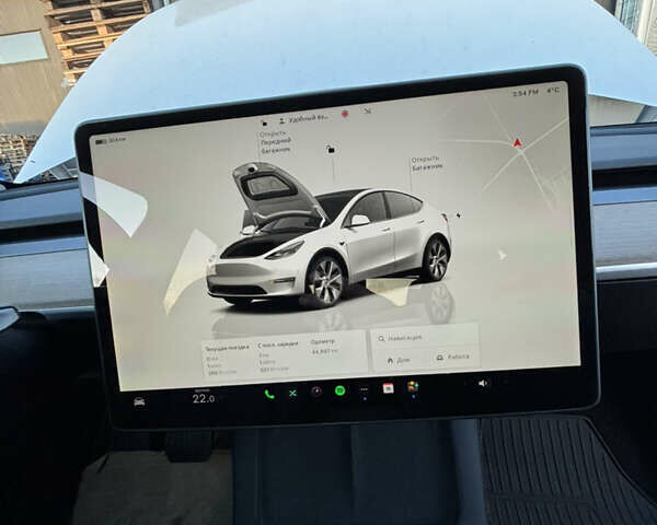 Белый Тесла Model Y, объемом двигателя 0 л и пробегом 45 тыс. км за 26999 $, фото 23 на Automoto.ua