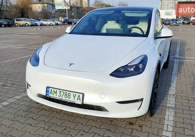 Белый Тесла Model Y, объемом двигателя 0 л и пробегом 10 тыс. км за 33500 $, фото 11 на Automoto.ua