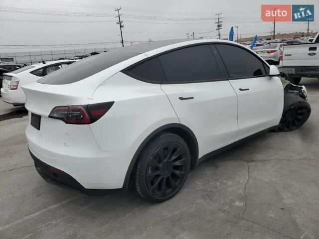 Белый Тесла Model Y, объемом двигателя 0 л и пробегом 1 тыс. км за 23000 $, фото 1 на Automoto.ua
