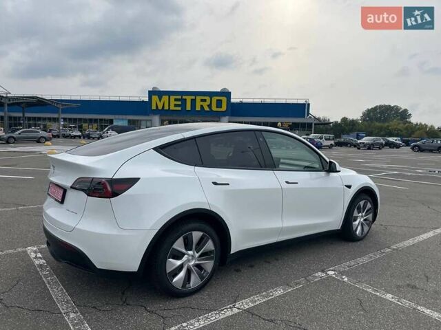 Белый Тесла Model Y, объемом двигателя 0 л и пробегом 42 тыс. км за 36500 $, фото 7 на Automoto.ua