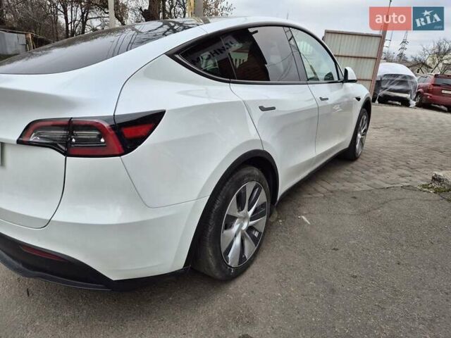 Белый Тесла Model Y, объемом двигателя 0 л и пробегом 40 тыс. км за 26700 $, фото 6 на Automoto.ua