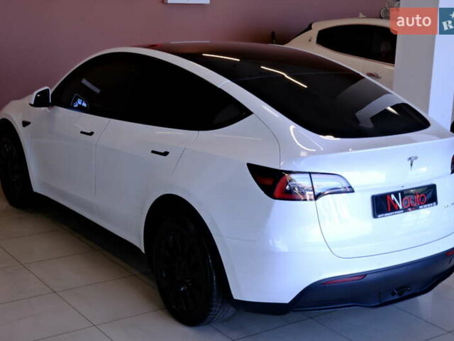 Белый Тесла Model Y, объемом двигателя 0 л и пробегом 52 тыс. км за 26900 $, фото 21 на Automoto.ua