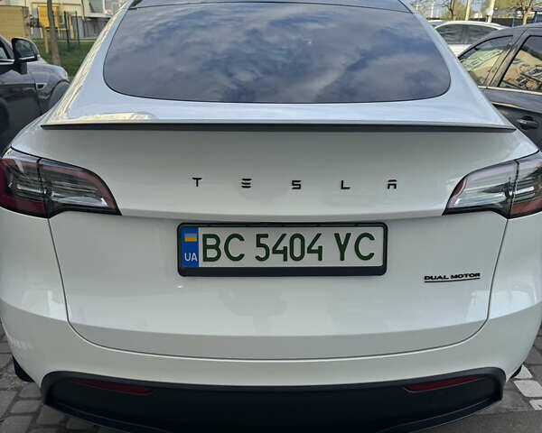 Белый Тесла Model Y, объемом двигателя 0 л и пробегом 29 тыс. км за 34000 $, фото 3 на Automoto.ua