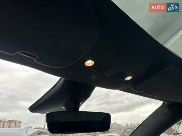 Белый Тесла Model Y, объемом двигателя 0 л и пробегом 62 тыс. км за 24999 $, фото 20 на Automoto.ua