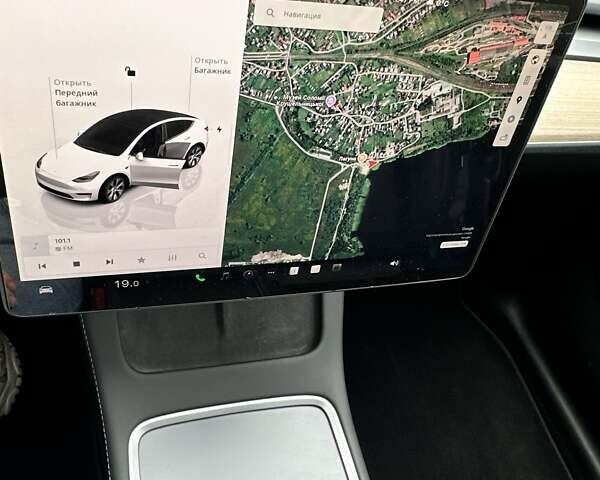 Тесла Model Y 2023 в Тернополе на Automoto.ua Белый Тесла Model Y, объемом двигателя 0 л и пробегом 44 тыс. км за 28700 $, фото 18 на Automoto.ua