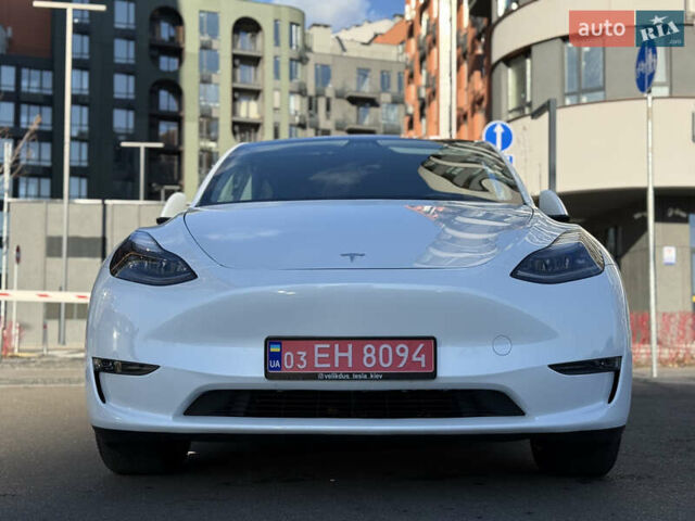 Белый Тесла Model Y, объемом двигателя 0 л и пробегом 35 тыс. км за 33777 $, фото 7 на Automoto.ua