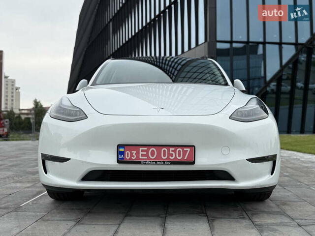Белый Тесла Model Y, объемом двигателя 0 л и пробегом 45 тыс. км за 35500 $, фото 7 на Automoto.ua