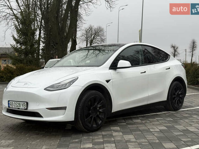 Белый Тесла Model Y, объемом двигателя 0 л и пробегом 53 тыс. км за 28800 $, фото 11 на Automoto.ua