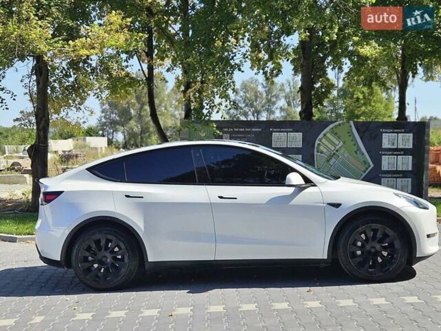 Белый Тесла Model Y, объемом двигателя 0 л и пробегом 108 тыс. км за 24600 $, фото 7 на Automoto.ua
