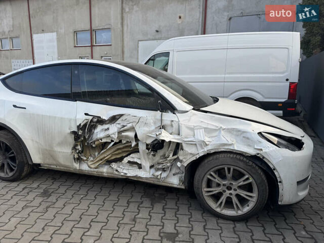 Білий Тесла Model Y, об'ємом двигуна 0 л та пробігом 156 тис. км за 17500 $, фото 1 на Automoto.ua