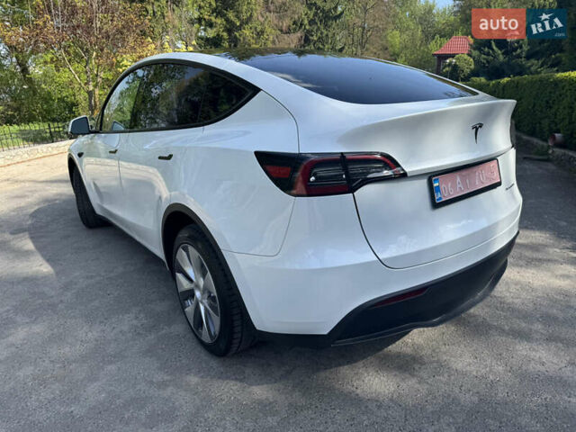 Белый Тесла Model Y, объемом двигателя 0 л и пробегом 24 тыс. км за 32500 $, фото 13 на Automoto.ua