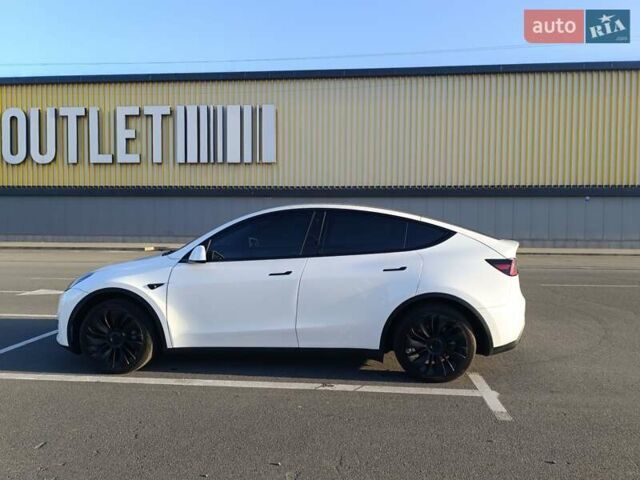 Белый Тесла Model Y, объемом двигателя 0 л и пробегом 36 тыс. км за 24990 $, фото 5 на Automoto.ua