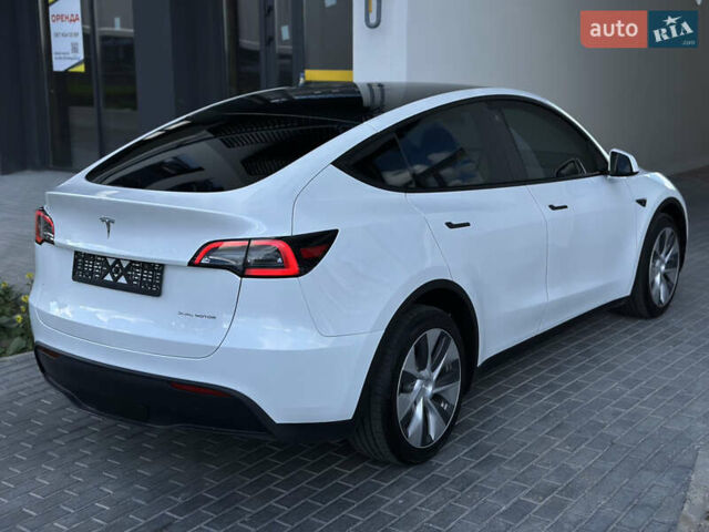 Белый Тесла Model Y, объемом двигателя 0 л и пробегом 36 тыс. км за 25500 $, фото 5 на Automoto.ua