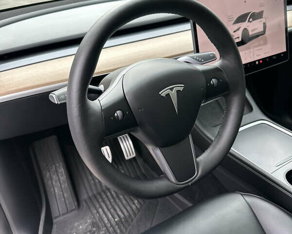 Белый Тесла Model Y, объемом двигателя 0 л и пробегом 31 тыс. км за 36500 $, фото 22 на Automoto.ua