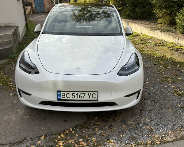 Білий Тесла Model Y, об'ємом двигуна 0 л та пробігом 31 тис. км за 24400 $, фото 2 на Automoto.ua