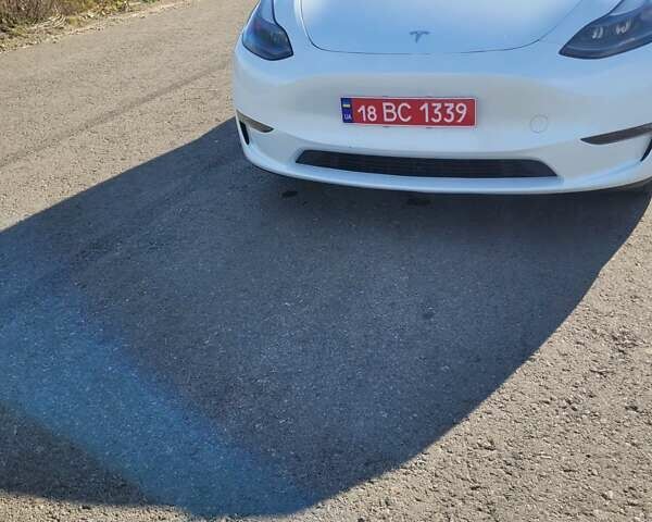 Белый Тесла Model Y, объемом двигателя 0 л и пробегом 4 тыс. км за 27400 $, фото 7 на Automoto.ua