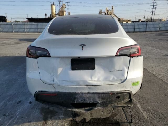 Белый Тесла Model Y, объемом двигателя 0 л и пробегом 29 тыс. км за 20300 $, фото 4 на Automoto.ua
