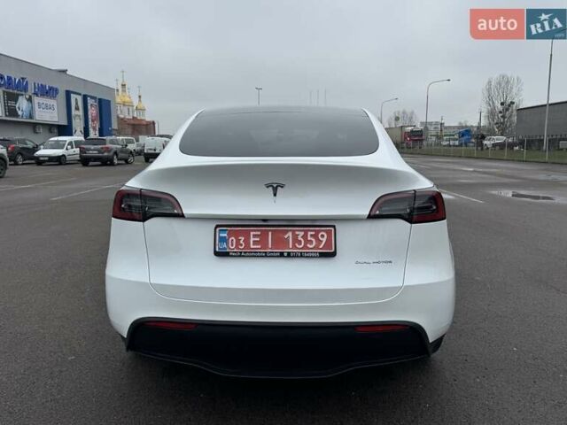 Белый Тесла Model Y, объемом двигателя 0 л и пробегом 59 тыс. км за 31490 $, фото 5 на Automoto.ua