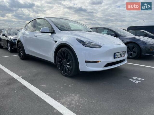 Белый Тесла Model Y, объемом двигателя 0 л и пробегом 4 тыс. км за 29800 $, фото 39 на Automoto.ua