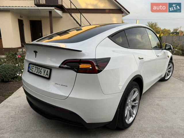 Белый Тесла Model Y, объемом двигателя 0 л и пробегом 26 тыс. км за 29500 $, фото 10 на Automoto.ua