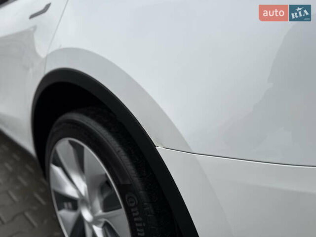 Білий Тесла Model Y, об'ємом двигуна 0 л та пробігом 37 тис. км за 25500 $, фото 13 на Automoto.ua
