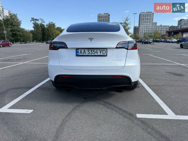 Тесла Model Y 2023 в Киеве на Automoto.ua Белый Тесла Model Y, объемом двигателя 0 л и пробегом 70 тыс. км за 31000 $, фото 8 на Automoto.ua
