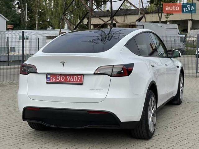 Білий Тесла Model Y, об'ємом двигуна 0 л та пробігом 25 тис. км за 28500 $, фото 3 на Automoto.ua