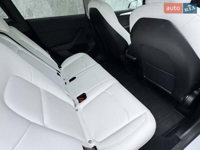 Белый Тесла Model Y, объемом двигателя 0 л и пробегом 41 тыс. км за 25500 $, фото 11 на Automoto.ua