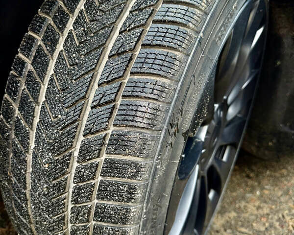 Белый Тесла Model Y, объемом двигателя 0 л и пробегом 57 тыс. км за 32700 $, фото 18 на Automoto.ua