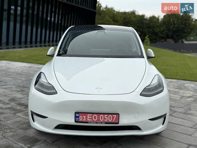 Белый Тесла Model Y, объемом двигателя 0 л и пробегом 45 тыс. км за 35500 $, фото 16 на Automoto.ua
