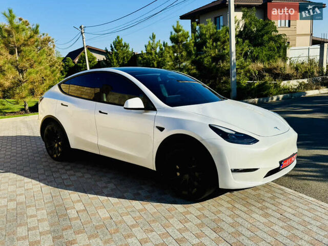 Белый Тесла Model Y, объемом двигателя 0 л и пробегом 57 тыс. км за 26500 $, фото 5 на Automoto.ua