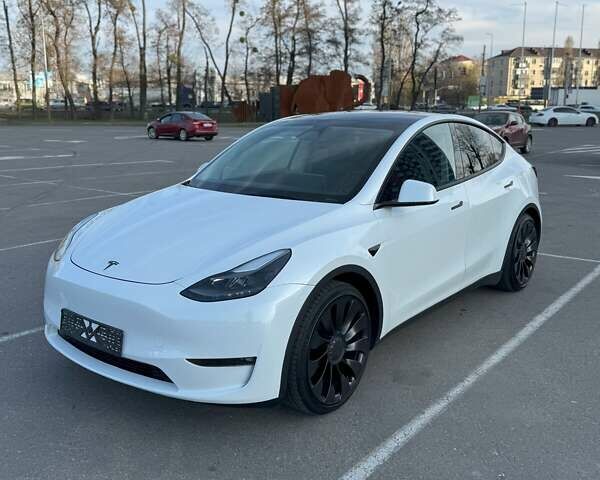 Белый Тесла Model Y, объемом двигателя 0 л и пробегом 35 тыс. км за 27500 $, фото 25 на Automoto.ua