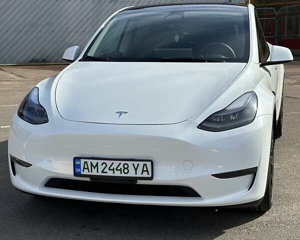 Белый Тесла Model Y, объемом двигателя 0 л и пробегом 23 тыс. км за 27500 $, фото 9 на Automoto.ua