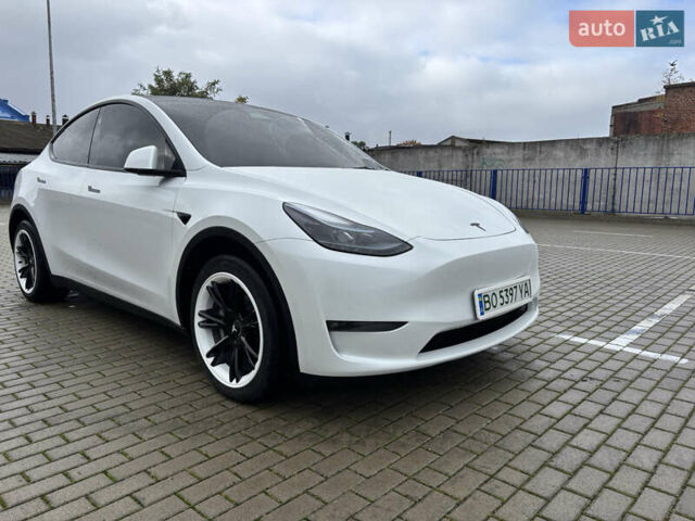 Білий Тесла Model Y, об'ємом двигуна 0 л та пробігом 45 тис. км за 27500 $, фото 11 на Automoto.ua