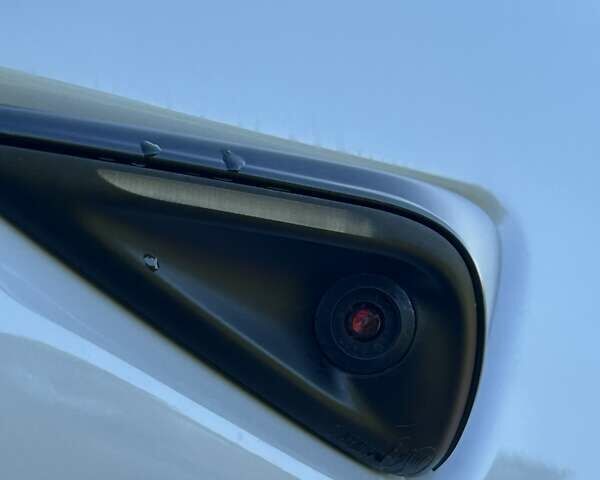 Белый Тесла Model Y, объемом двигателя 0 л и пробегом 1 тыс. км за 33500 $, фото 11 на Automoto.ua