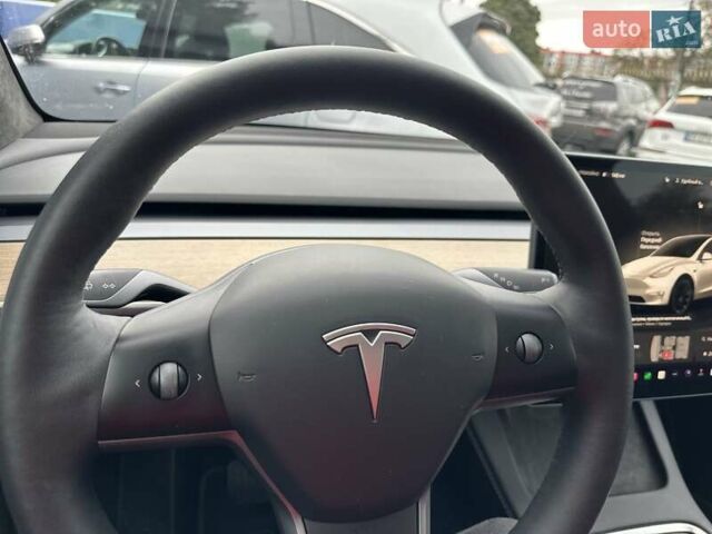 Белый Тесла Model Y, объемом двигателя 0 л и пробегом 62 тыс. км за 24999 $, фото 24 на Automoto.ua