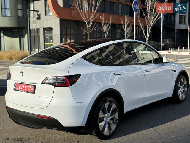 Белый Тесла Model Y, объемом двигателя 0 л и пробегом 35 тыс. км за 33777 $, фото 22 на Automoto.ua