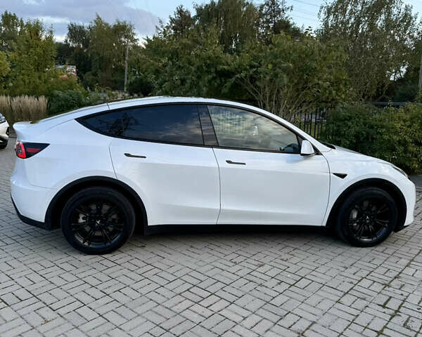 Тесла Model Y 2023 в Львове на Automoto.ua Белый Тесла Model Y, объемом двигателя 0 л и пробегом 48 тыс. км за 28900 $, фото 20 на Automoto.ua