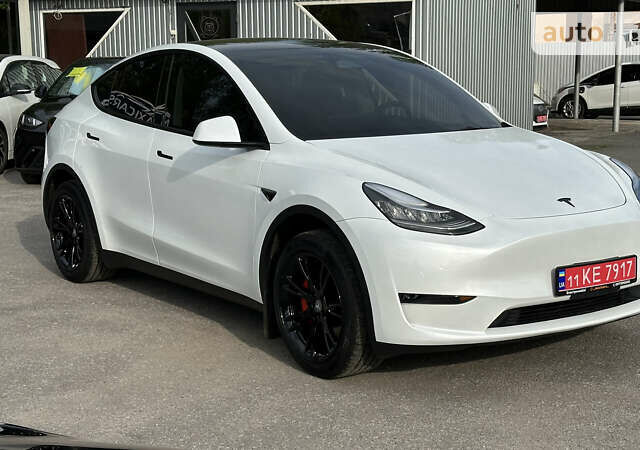 Белый Тесла Model Y, объемом двигателя 0 л и пробегом 22 тыс. км за 37900 $, фото 5 на Automoto.ua