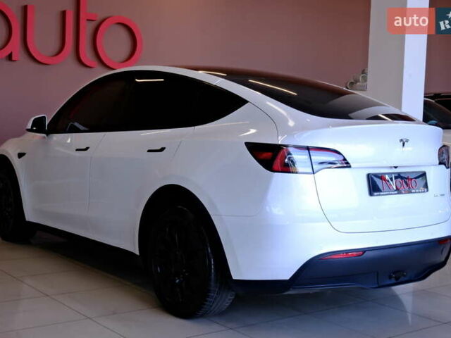 Белый Тесла Model Y, объемом двигателя 0 л и пробегом 52 тыс. км за 26900 $, фото 22 на Automoto.ua