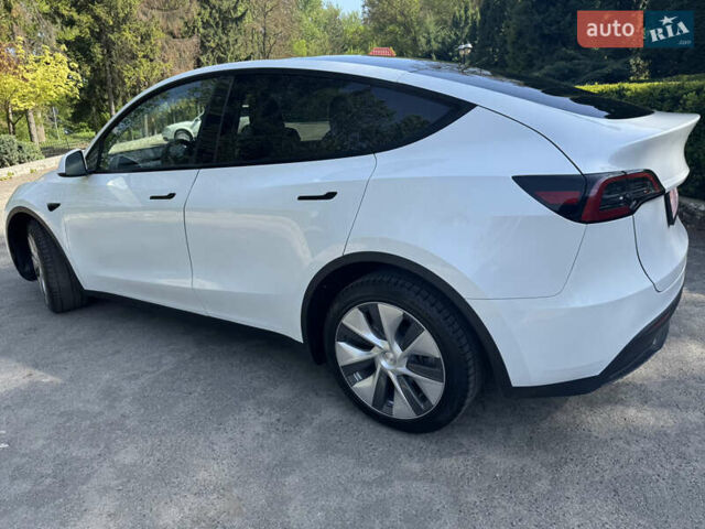 Белый Тесла Model Y, объемом двигателя 0 л и пробегом 24 тыс. км за 32500 $, фото 15 на Automoto.ua