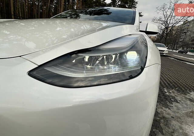 Белый Тесла Model Y, объемом двигателя 0 л и пробегом 20 тыс. км за 34900 $, фото 7 на Automoto.ua