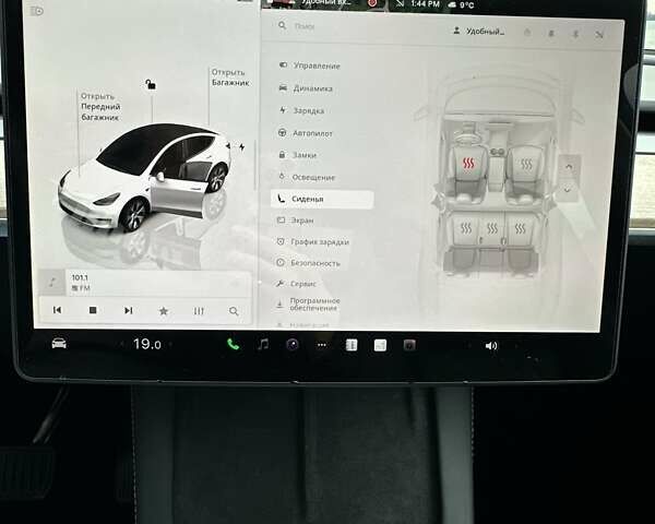 Тесла Model Y 2023 в Тернополе на Automoto.ua Белый Тесла Model Y, объемом двигателя 0 л и пробегом 44 тыс. км за 28700 $, фото 16 на Automoto.ua