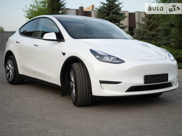 Белый Тесла Model Y, объемом двигателя 0 л и пробегом 4 тыс. км за 46000 $, фото 18 на Automoto.ua