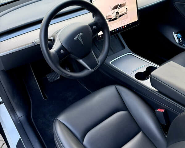 Тесла Model Y 2023 в Львове на Automoto.ua Белый Тесла Model Y, объемом двигателя 0 л и пробегом 48 тыс. км за 28900 $, фото 22 на Automoto.ua