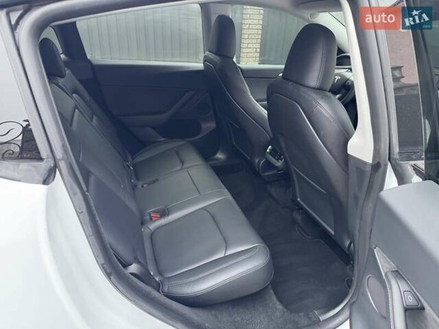 Білий Тесла Model Y, об'ємом двигуна 0 л та пробігом 25 тис. км за 29900 $, фото 9 на Automoto.ua